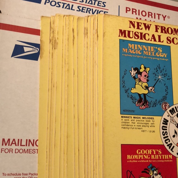 RARE Walt Disney Donald's Happy Harmony MUSIC BOOK - Picture 9 of 9